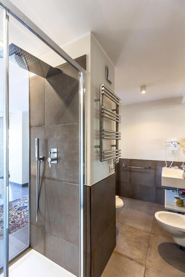 Penthouse With A Panoramic Rooftop In Trastevere With Seasonally Jacuzzi Róma Kültér fotó